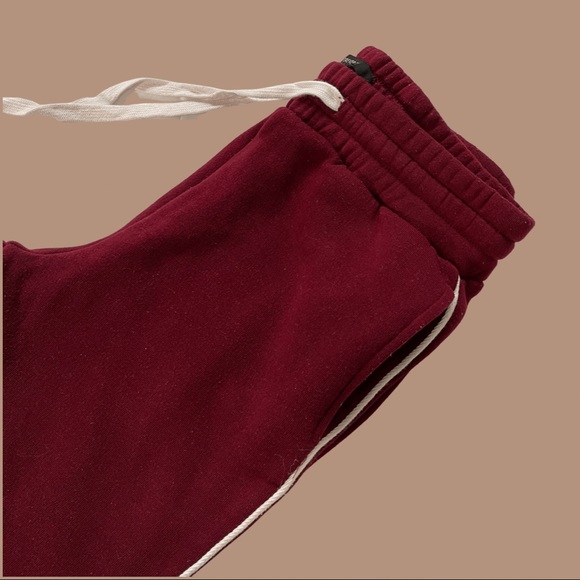 Forever 21 Joggers (Maroon) - Picture 3 of 3